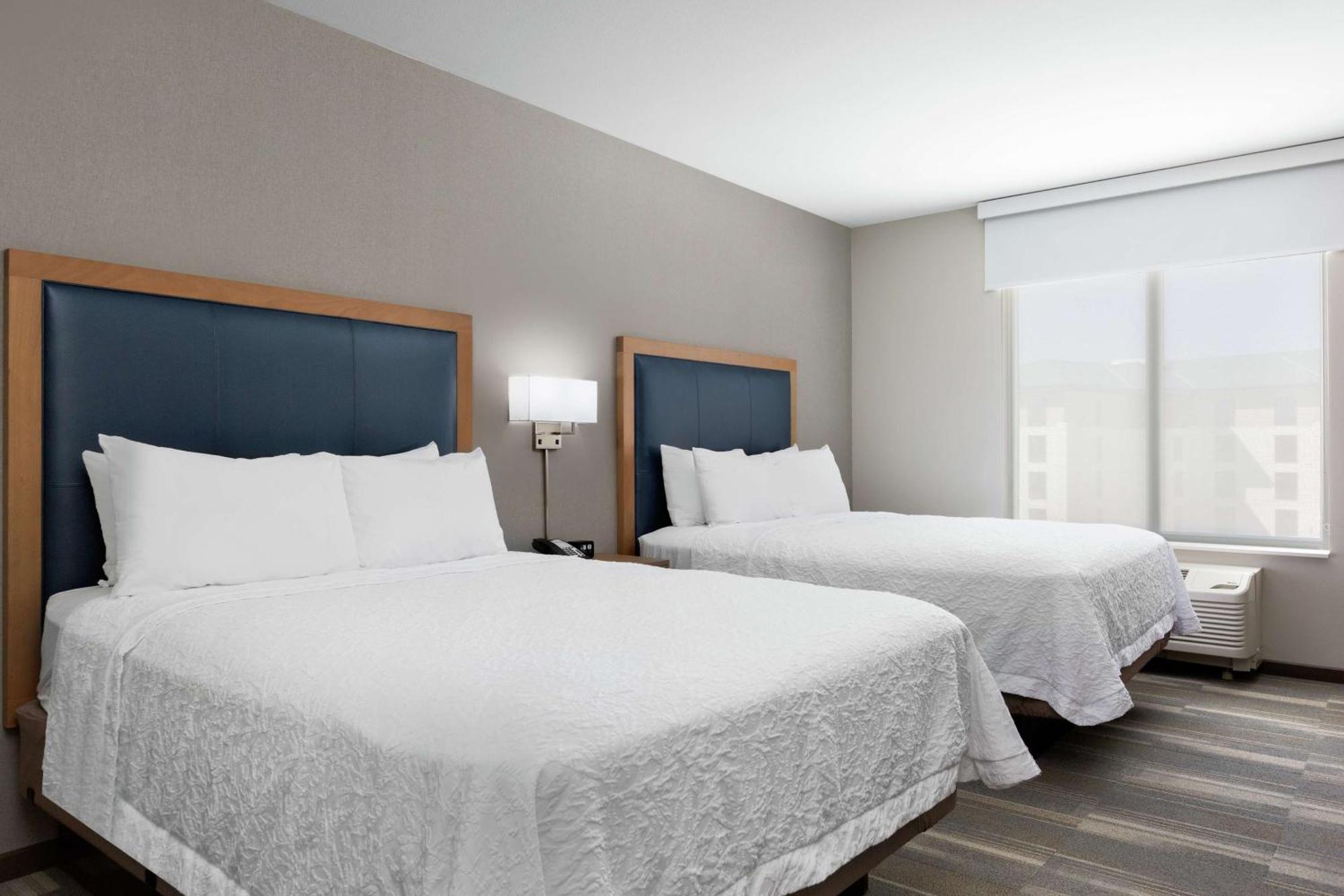 Hampton Inn & Suites San Diego Airport Liberty Station Екстер'єр фото