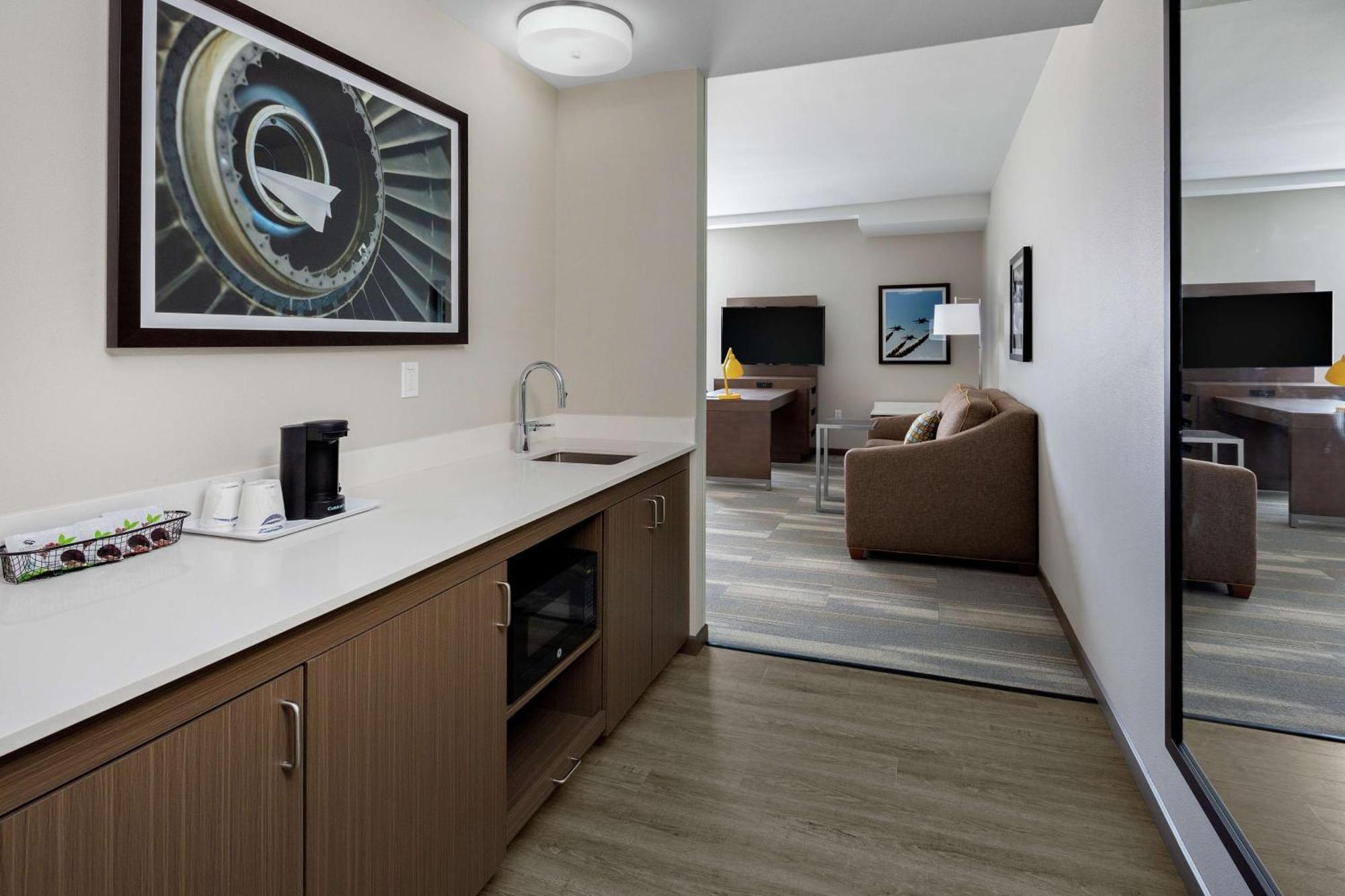 Hampton Inn & Suites San Diego Airport Liberty Station Екстер'єр фото