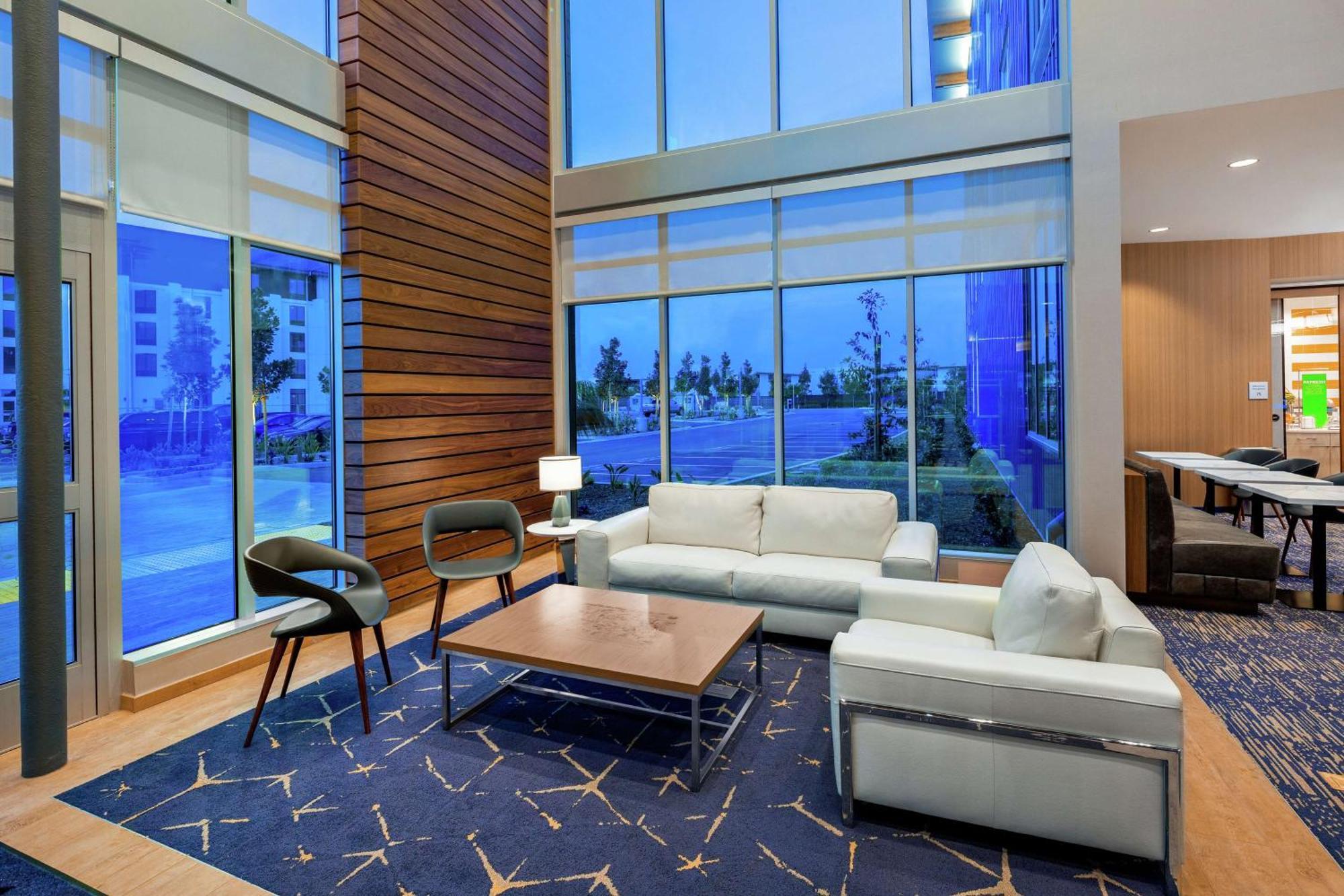 Hampton Inn & Suites San Diego Airport Liberty Station Екстер'єр фото
